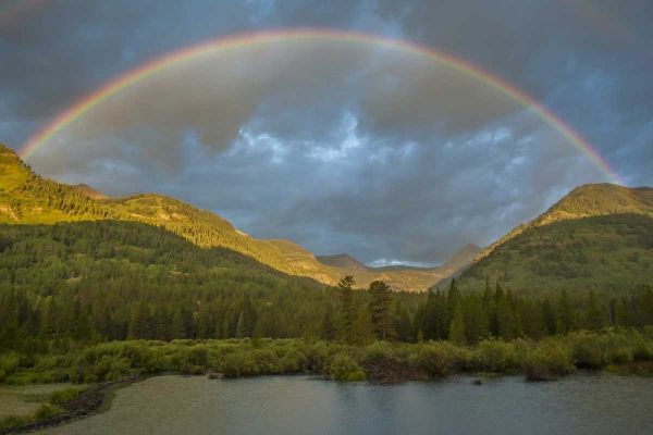 CO, Gunnison NF Rainbow over Slate River Valley